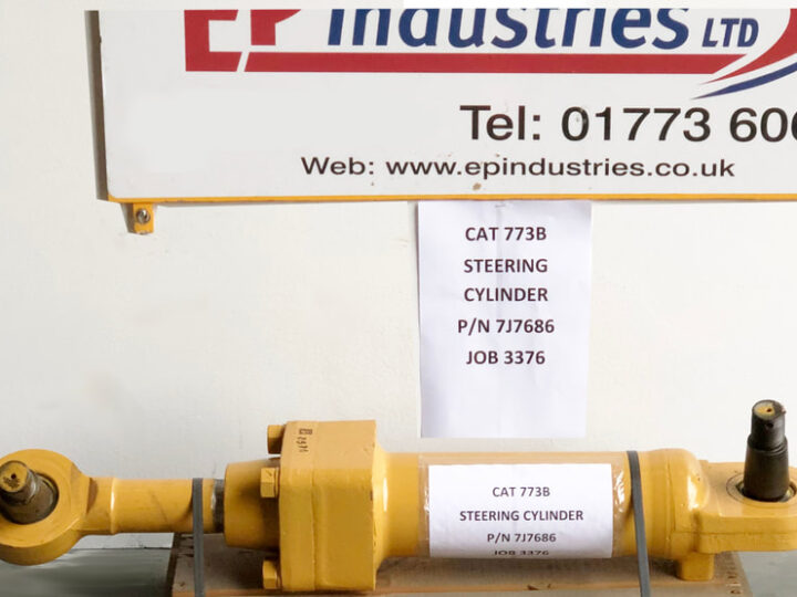 CAT 773B Steering Cylinder — 7J7686